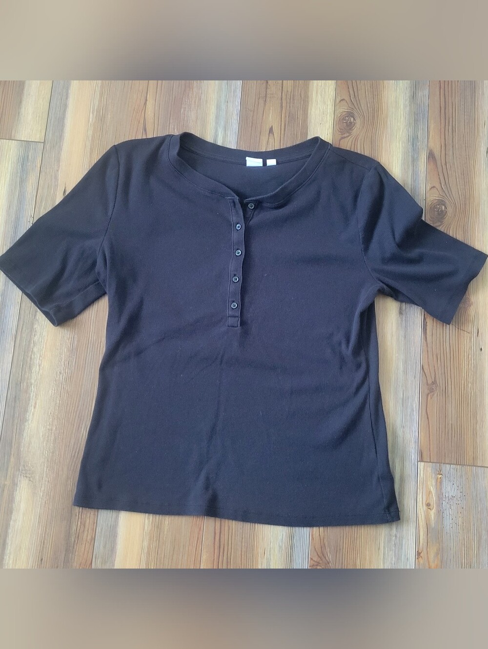 Gap Womens Size Large Black Ribbed Short Sleeve Tshirt